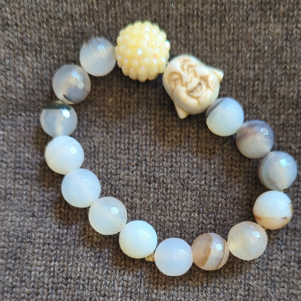 Whimsical Beaded Bracelet with Cream and White/Blue Accents